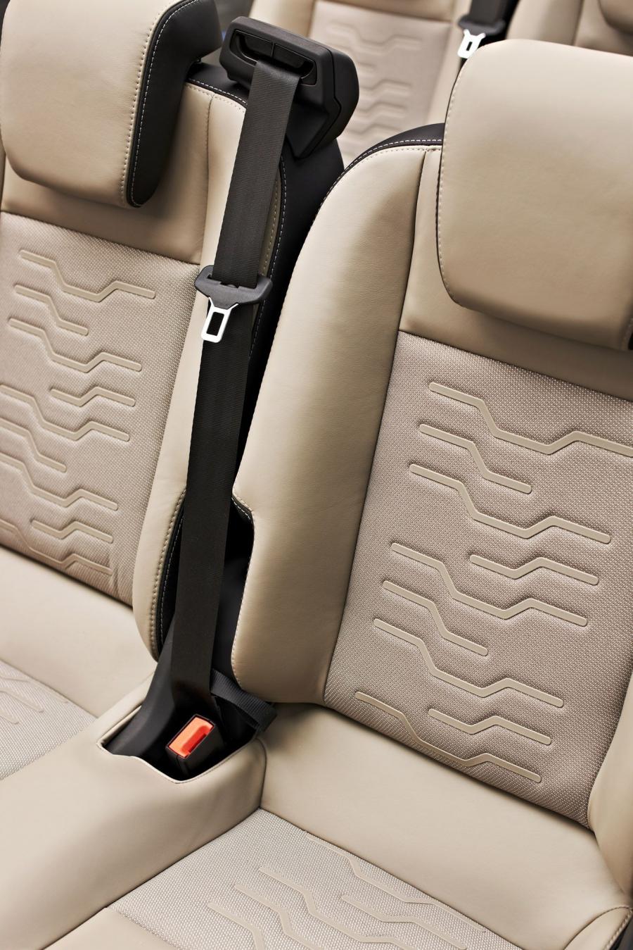  Ford Transit Tourneo Custom Concept 2012 года  (фото 9 из 24)